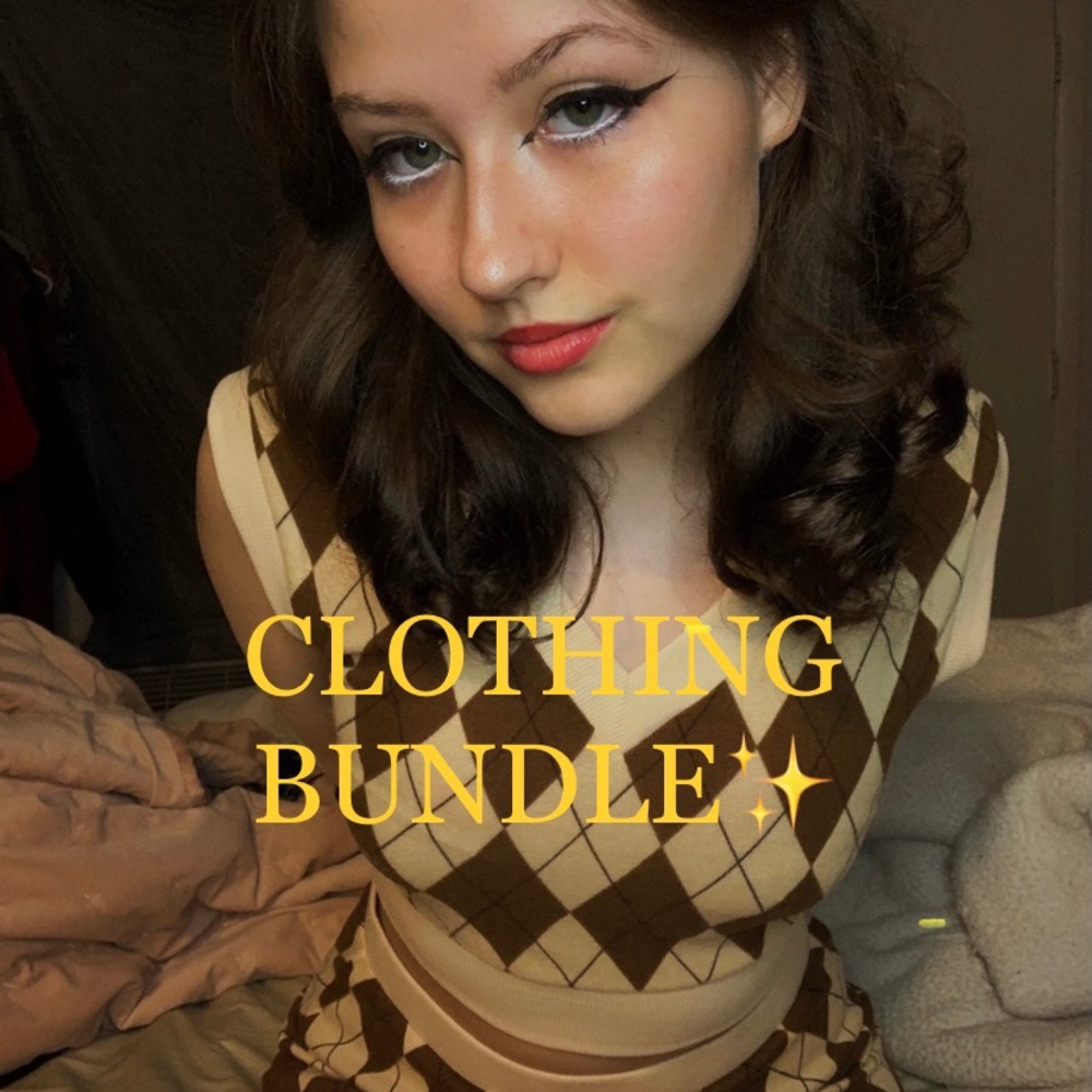 CLOTHING BUNDLE✨